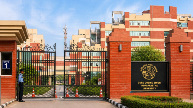 University School of Law and Legal Studies (USLLS)