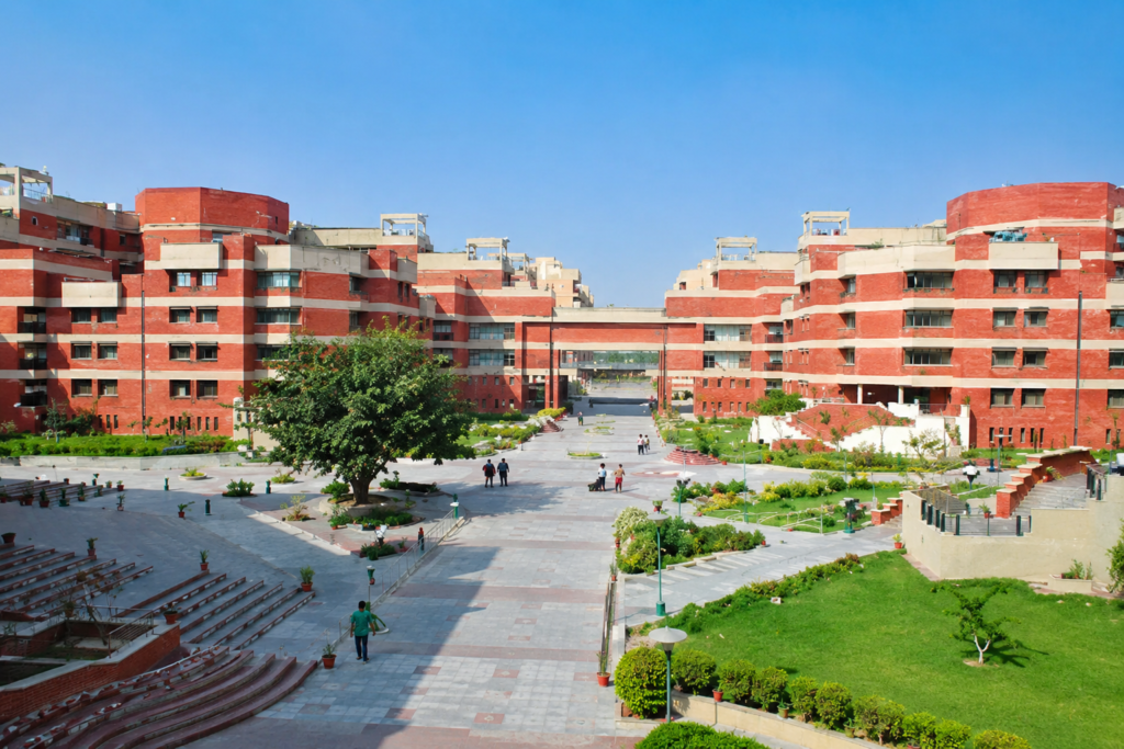 University School of Law and Legal Studies (USLLS)